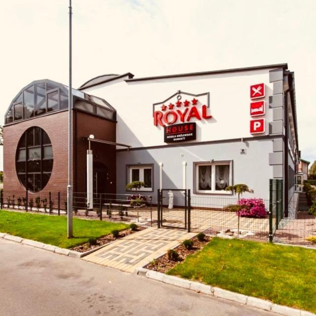 Bed and Breakfast Royal House Бялогард Экстерьер фото